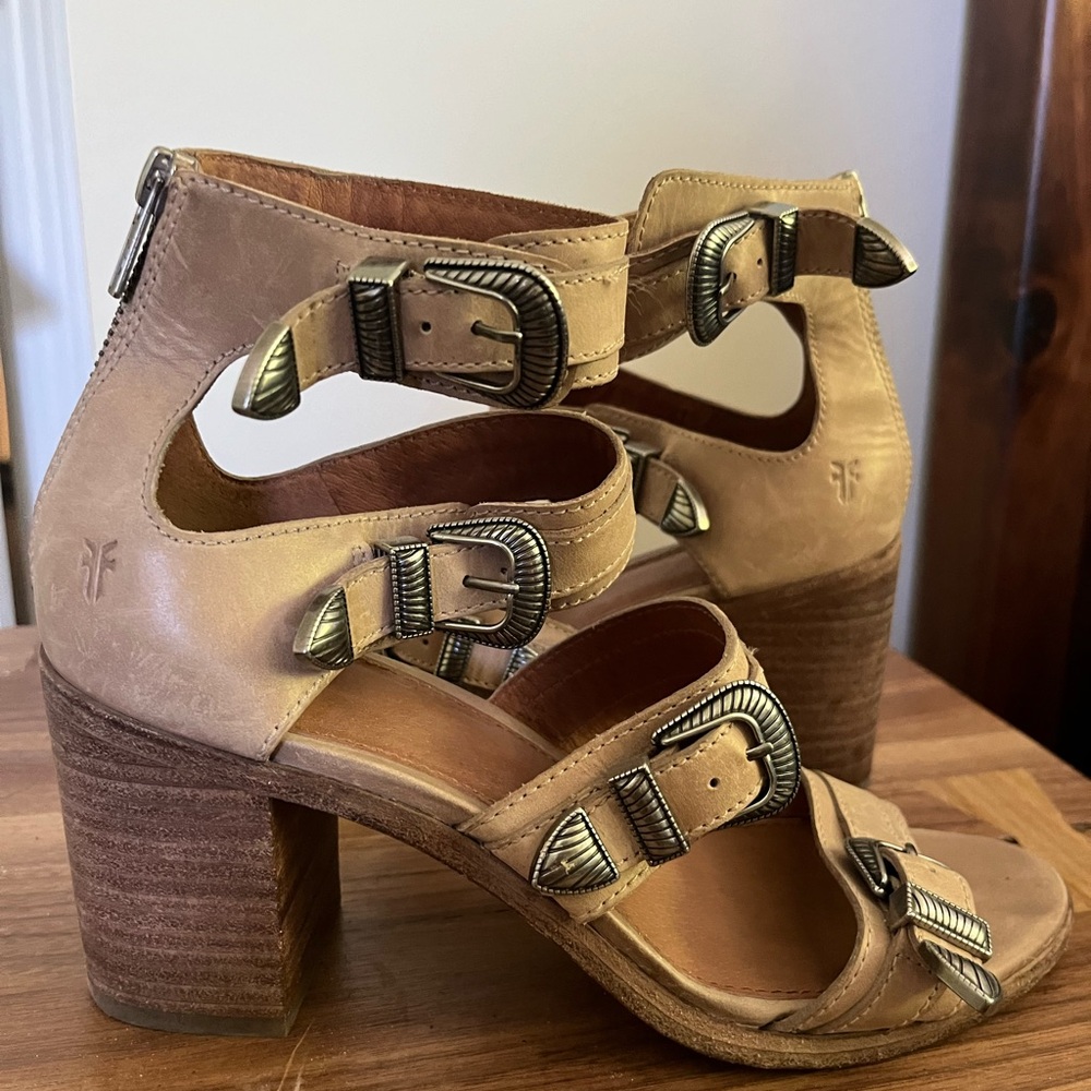 FRYE Women's Danica Sandals